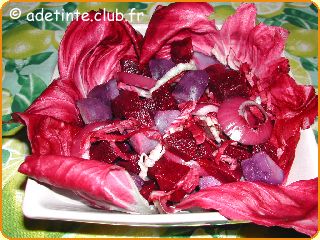 Salade rouge-violette  la vitelotte